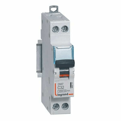 Pièces agricoles - Electricité - Disjoncteur P+N DNX³4500 32A