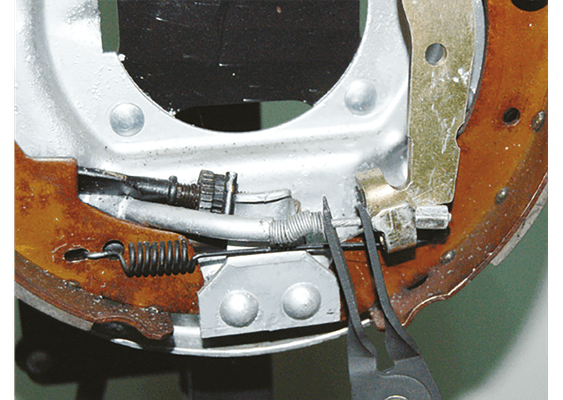 Outils - Outils divers - Pince pour frein à main
