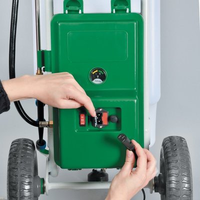 Materiels - Pulvérisateur porté - PULVERISATEUR 50L A BATTERIE SUR ROUES "PILA50" + TUYAU 50M