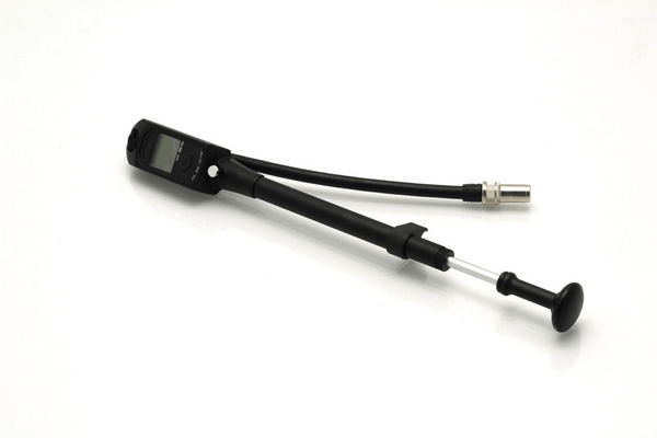 Pièces Quad & Motos - Outillage - Pompe digitale BIHR pour fourche air 20 bar/300 Psi - embout droit