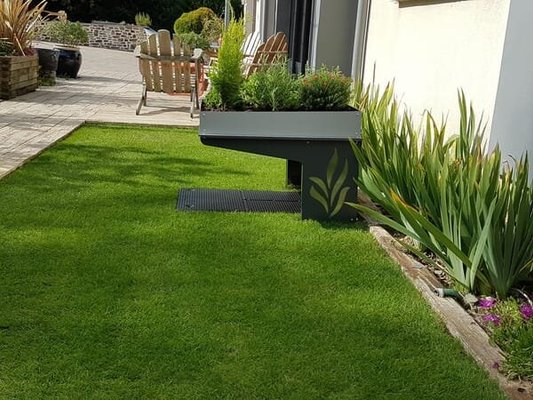 Pièces agricoles - Jardin et forêt pièce adaptable - Abri pour robots "Robot protège la vie"