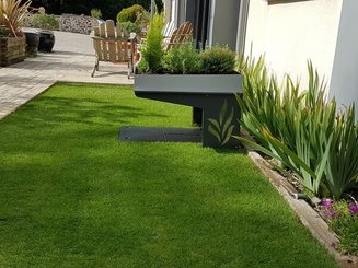 Pièces agricoles - Jardin et forêt pièce adaptable - Abri pour robots "Robot protège la vie"