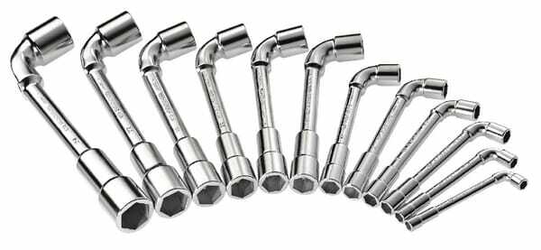 Outils - Outils divers - 12 clés à pipe débouchées
