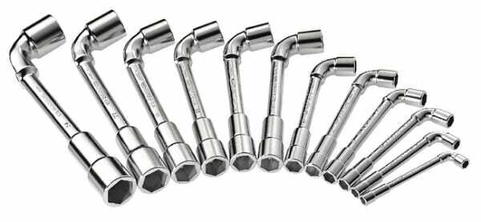 Outils - Outils divers - 12 clés à pipe débouchées