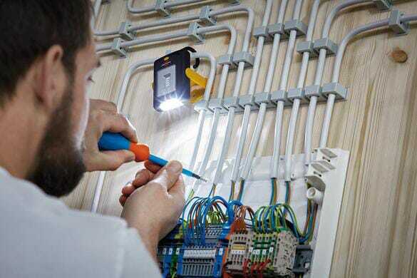 Pièces agricoles - Outils atelier - Lampe universelle à LED