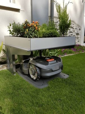 Pièces agricoles - Jardin et forêt pièce adaptable - Abri pour robots "Robot protège la vie"