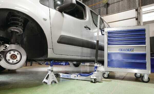 Outils - Outils divers - Servante + compo. 250 outils