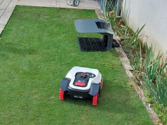 Pièces agricoles - Jardin et forêt pièce adaptable - Abri pour robots "Robot Protect Side"