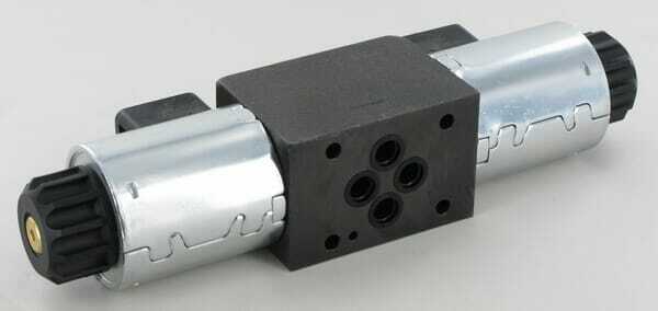 Pièces agricoles - Hydraulique - Distributeur proportionelle HD3-PS-3RC-R