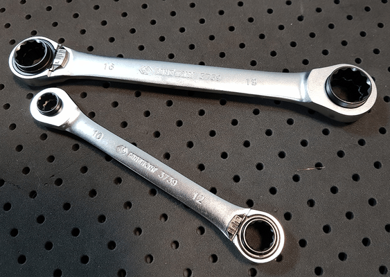 Outils - Outils divers - Jeu de 2 Clés polygonales à cliquet réversible 8-10-12-13-16-17-18-19