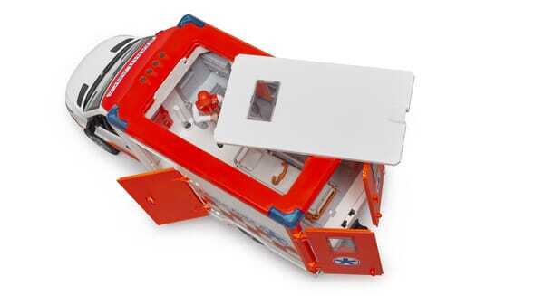 Loisirs - Jouets - Ambulance MB Sprinter avec chauffeur et module son et lumière