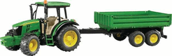 John Deere 5115M avec remorque