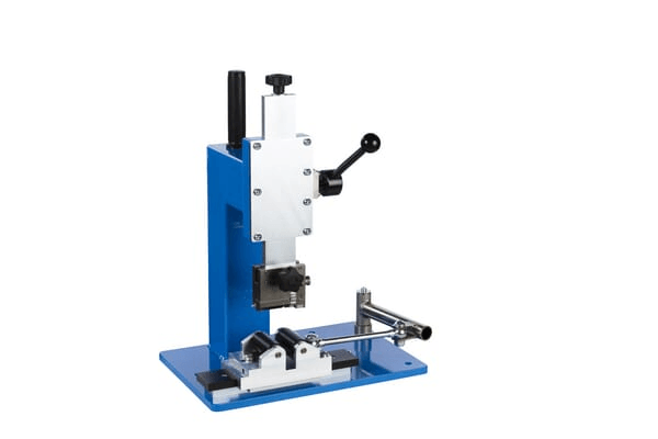 Pièces agricoles - Hydraulique - Poinçonneuse avec poinçon