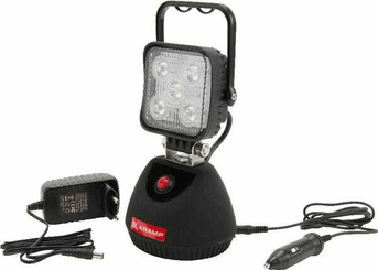 Pièces agricoles - Eclairage - Phare de travail LED rechargeable 15W 900lm poignée + interrupteur