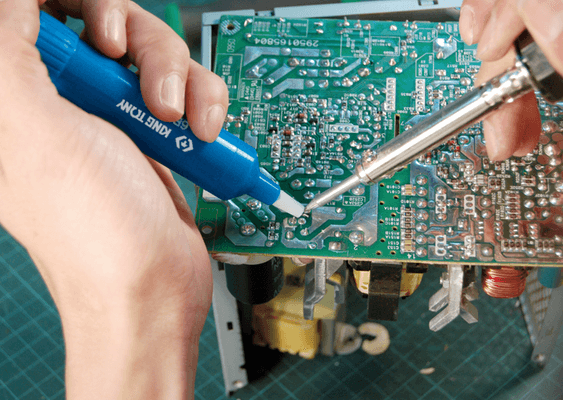 Outils - Outils divers - Pompe à dessouder avec embout Teflon