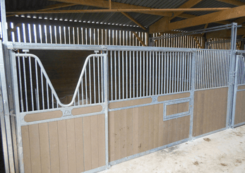 Accessoires et options matériel  - Matériel d'élevage - autre - FACADE SULLY COL DE CYGNE RESINE L.4M