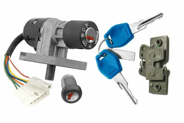 Pièces Quad & Motos - Electrique - Contacteur à clé V PARTS Derbi Variant Revolution