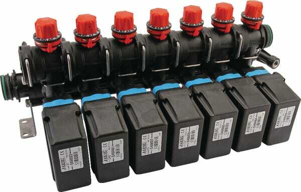 Pièces agricoles - Pièce Pulvérisateur - Gr. vannes 7 tr.+racc. fourche