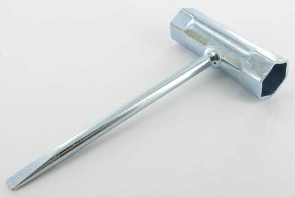 Pièces agricoles - Jardin et forêt pièce origine - Clé à bougies 21 mmx19 mm