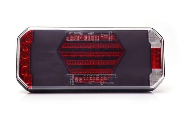 Pièces agricoles - Eclairage - Feu arrière multifonction LED, gauche, rouge/orange/blanc, 12-24 V, 236 x 104 x 40,5 mm