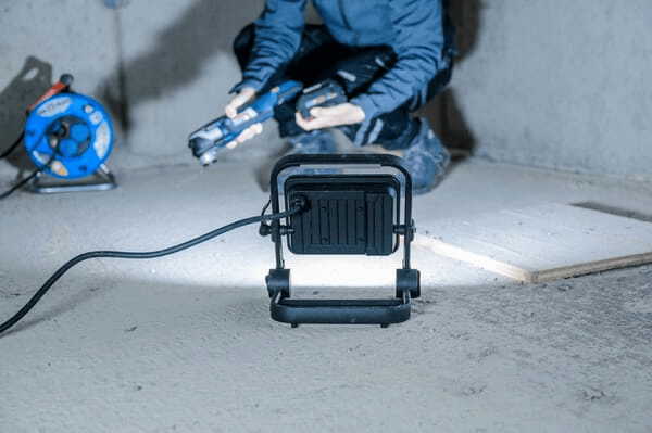 Pièces agricoles - Outils atelier - Eclairage LED JARO 4060M 3450lm 30W