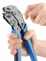 Outils - Outils divers - Pince à sertir les cosses iso.