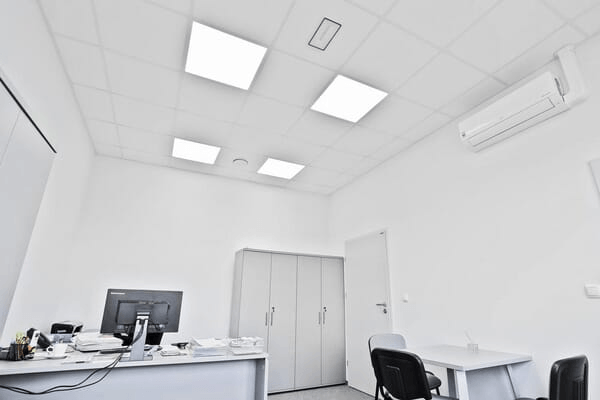 Pièces agricoles - Electricité - Panneau lumineux LED 33W 840