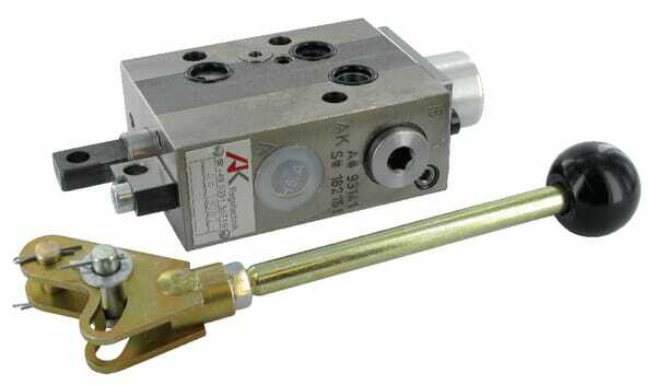 Pièces agricoles - Hydraulique - Distributeur 5/3 SB1