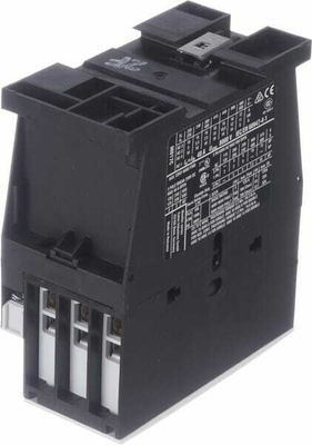 Pièces agricoles - Electricité - Contacteur 17 A 7,5 kW