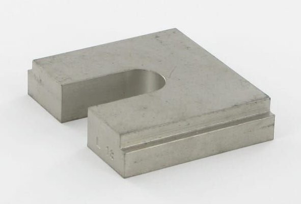 Pièces agricoles - Hydraulique - Contre - plaque 18L