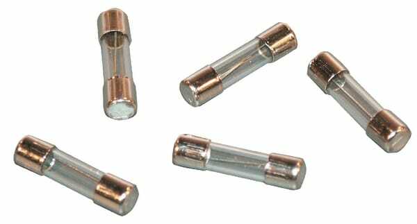 Pièces agricoles - Eclairage - Fusible verre 4A longueur 20mm pack 50x
