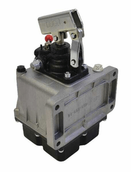 Pièces agricoles - Hydraulique - Pompe à main 25cc D.E.+réservoir 3ltr