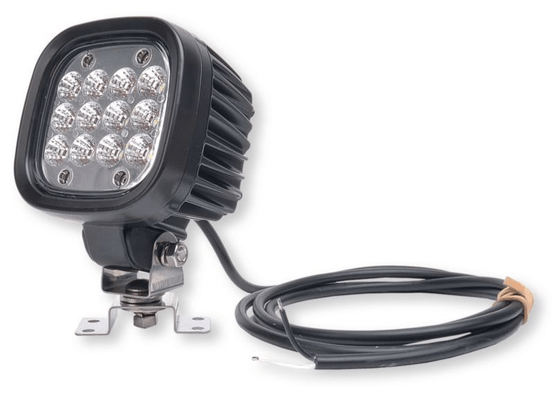 Electricité de bâtiment - Installation électrique - PROJECTEUR TRAV.LED 62W/5400LM
