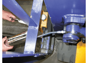 Outils - Outils divers - Pompe a graisse 500cc idem 9BU251 poignée confort