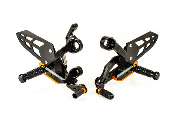 Pièces Quad & Motos - Equipement véhicule - Commandes reculées ajustables GILLES VCR38GT noir/orange KTM 790 Duke