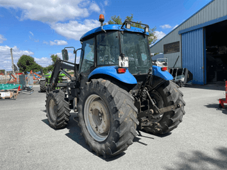Tracteur agricole New Holland TD85D - 1