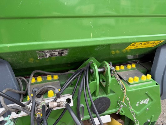 Distributeur d'engrais Amazone DISTRIBUTEUR