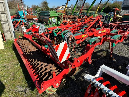 Déchaumeur à dents Kverneland clc Pro