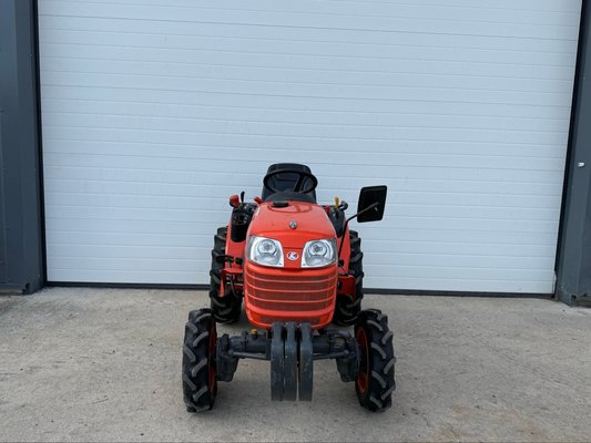 Micro tracteur Kubota B1220
