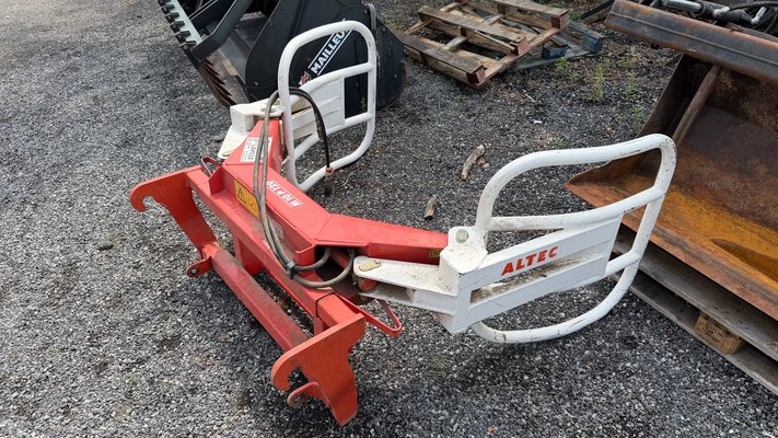 Pince à balle enrubannée Calvet m10p120