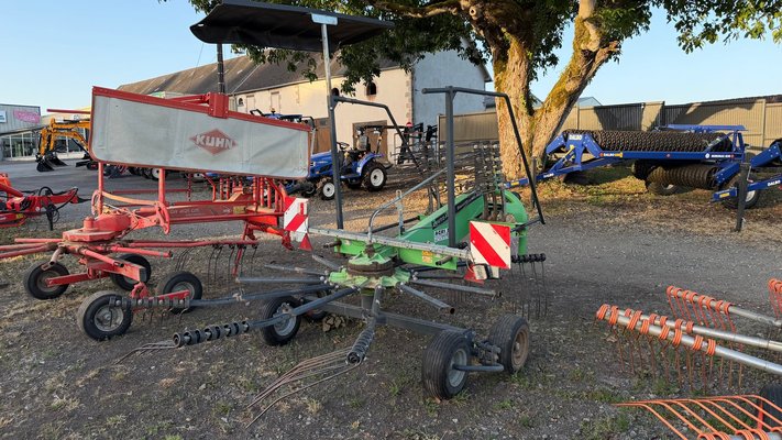 Andaineur Deutz-Fahr SWATMASTER 4321