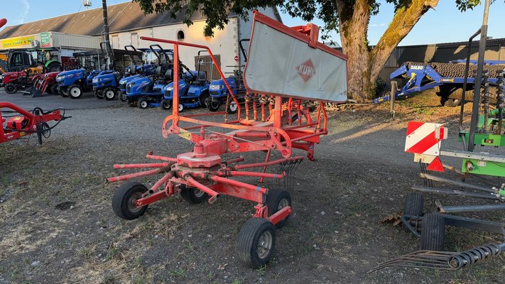 Andaineur Kuhn GA4121 GM
