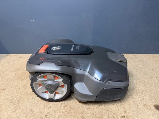Robot de tonte Husqvarna Automower 415X