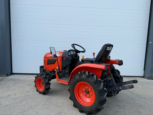 Micro tracteur Kubota B1220