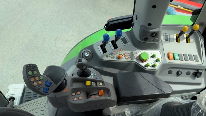 Tracteur agricole Deutz-Fahr 6150.4 TTV