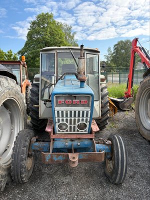 Tracteur agricole Ford 5000
