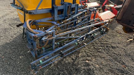 Pulvérisateur porté Caruelle 1200L - 8
