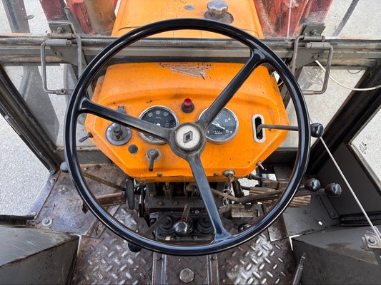 Tracteur agricole Renault R7461