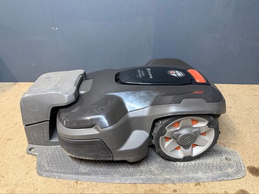 Robot de tonte Husqvarna Automower 415X