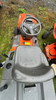 Tondeuse autoportée Husqvarna TC138